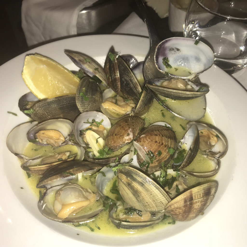 lisbon portugal clams mussels restaurant fish