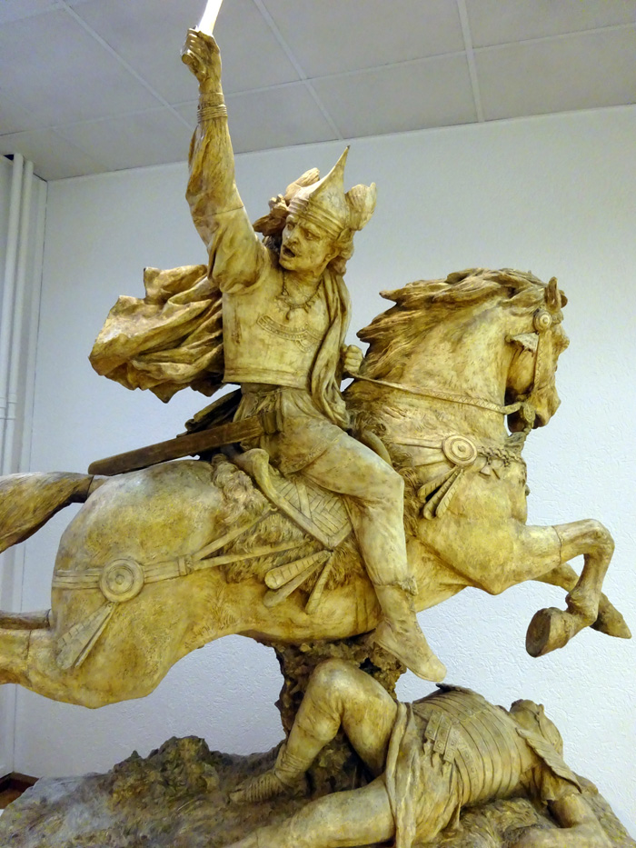 scultpure statue colmar france alsace museum museums